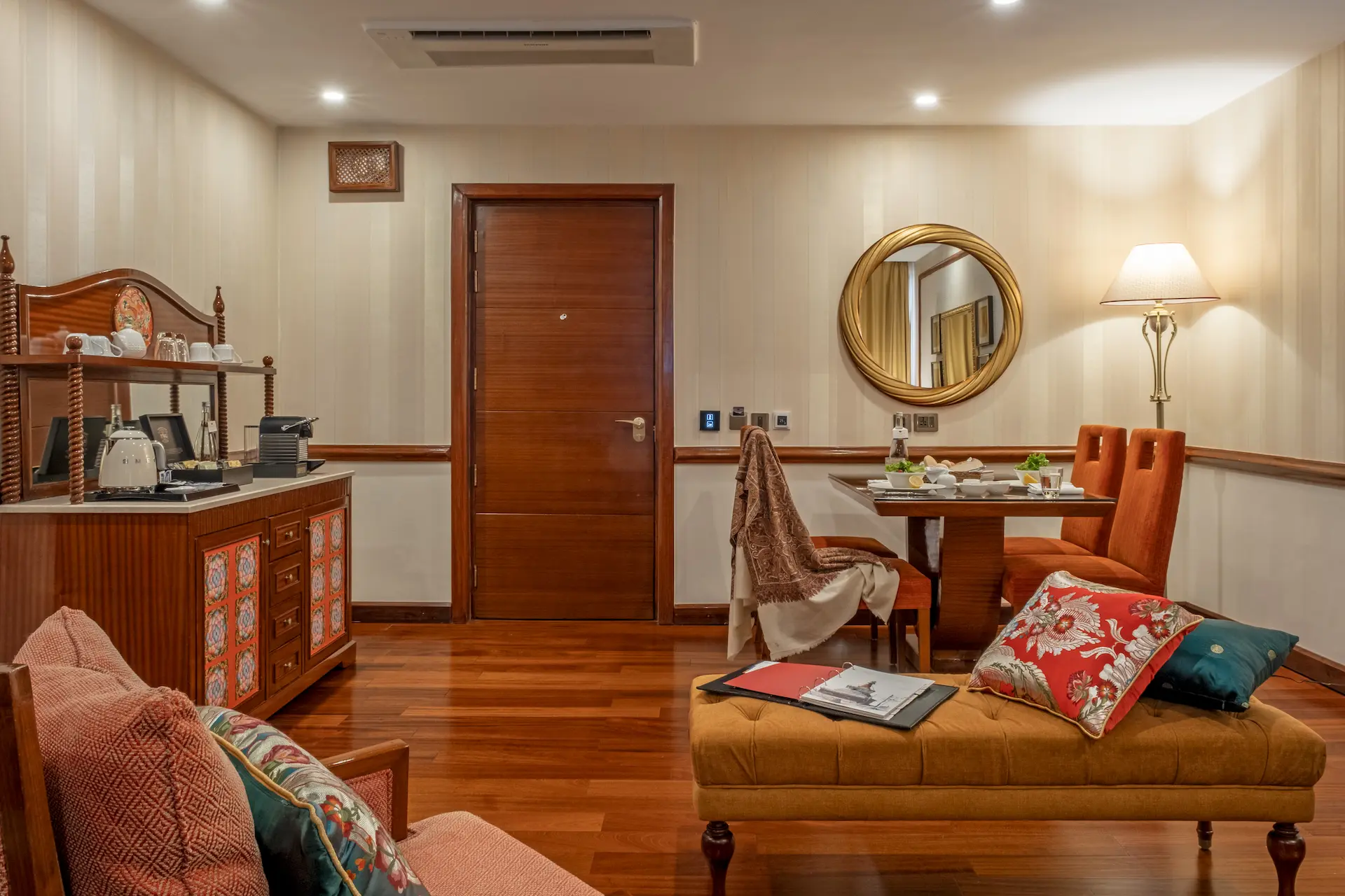 Luxury Suite